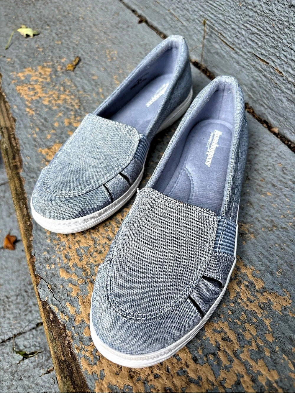 grasshoppers MemoryFlex Slip-On Sneakers in Blue US 6.5